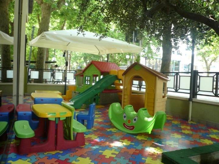 Hotel Caracas Каттолика Экстерьер фото